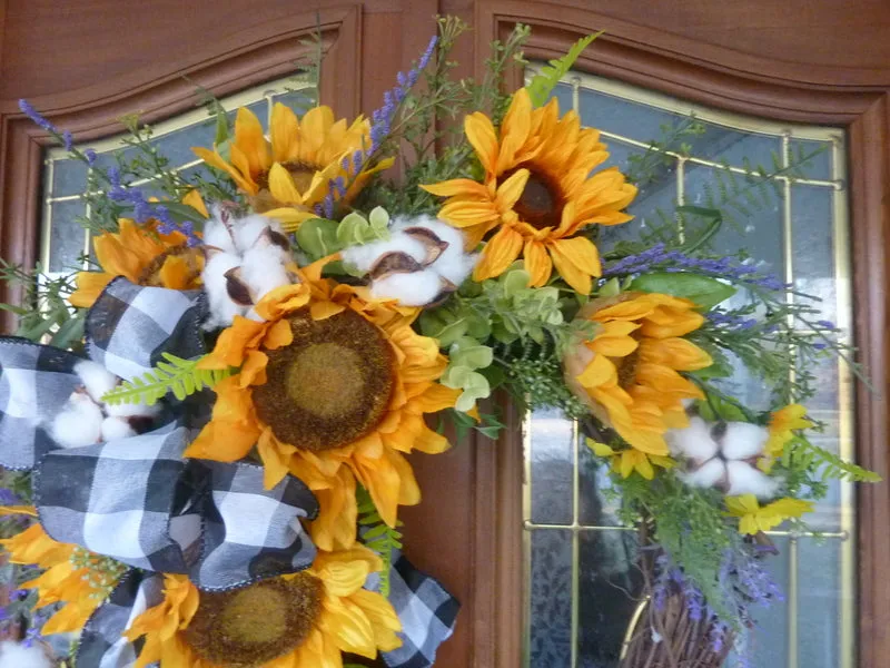 Sunflower Farmhouse wreaths, front door wreath